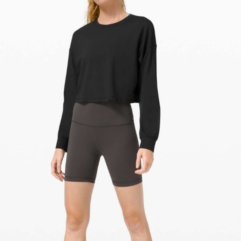 Lululemon Muscle Love Long Sleeve / Black / Cropped workout tshirt